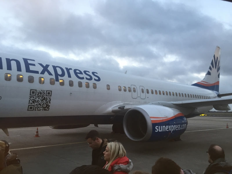 Die B-737 der SunExpress im Auftrag von Eurowings